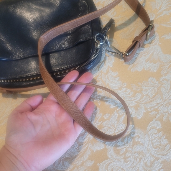 Fossil Black Leather Bag with Gold Accents - Picture 9 of 16